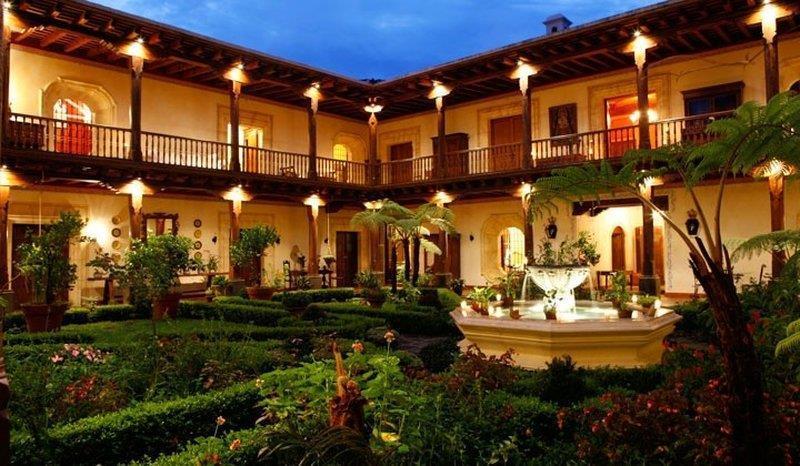 Hotel Palacio De Dona Leonor Antigua Exterior photo